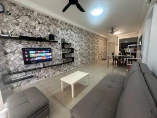 Puchong Condo Free WiFi & Netflix - Puchong - 0