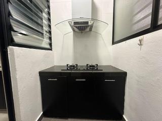 Puchong Condo Free WiFi & Netflix - 9