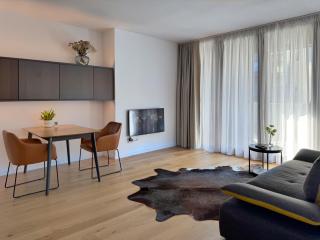 Tom Sawyer's OLD TOWN Studio - 3