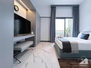 Modern Meydan Studio with Private Balcony - 9