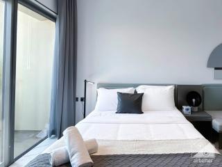 Modern Meydan Studio with Private Balcony - 3