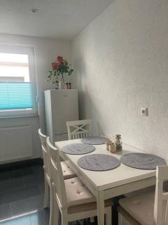 Schöne Anliegerwohnung - 4