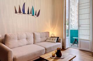 Charming 2-Bedroom Retreat Near City Center with Excellent Transport Links - 8