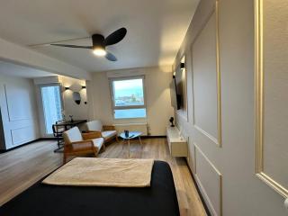 Charmant Studio Neuf, Hypercentre, Parking, Balcon - 3
