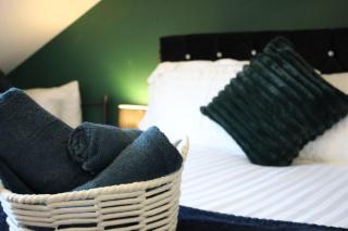 Home in the Greater Manchester - Leigh - 3