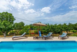 Holiday house Mia with pool - 8