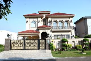 Luxury Spanish Villa Close to Raya Fairways Commercial - 5