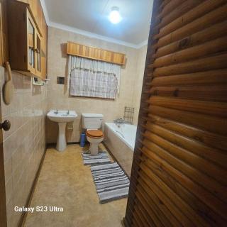 Yello guest house chalets - 1