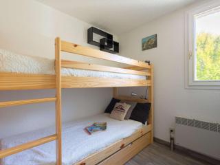 Confort au centre de Saint Lary: T3 avec balcon, cuisine équipée - FR-1-296-505 - Saint-Lary-Soulan - 9