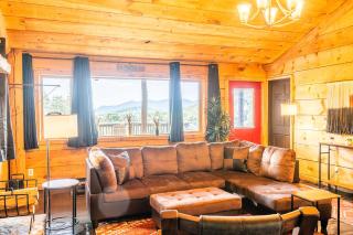 Lodge Cabin Feed Brush Horses Mountain View Hot Tub Fireplace - Boone - 5