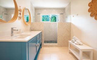 Coconut Cottage - New 4BR Home with Pool - 500m to Beach - 2