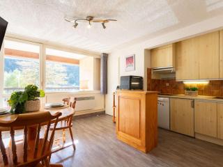 Confort au centre de Saint Lary: T3 avec balcon, cuisine équipée - FR-1-296-505 - Saint-Lary-Soulan - 5