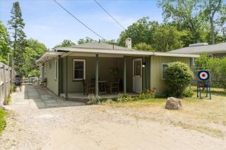 All Sports Lake House on Lake Orion! - 1