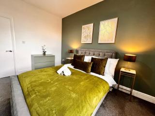 Spacious 6 bed house Altrincham - Timperley - 3