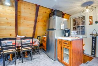 Moments to Mount Snow Idyllic A-Frame Cabin - Wilmington - 6
