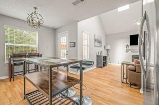 Charming Urban Family Home near Beaches & Downtown - Pensacola - 8