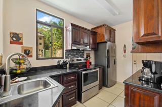 Charming 2 BD Villa with Pool Access - Coco - 9