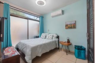 Charming 2 BD Villa with Pool Access - Coco - 1