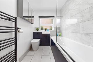 CityScape Retreat-Sleeps 9-Central-Free Parking - 1