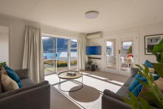 Sunny cottage with lake views - Frankton - 9
