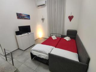 Na' Stanza in Piazza - Naples - 1