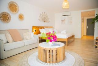 Studio n9 Alamanda Resort - 9