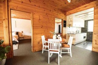 Spacious two bedroom apartment with mountain views - Mount Beauty - 3