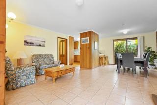 The Hideaway - Paynesville - 6
