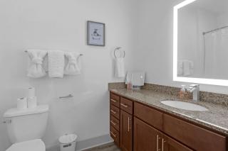 Overlook 4001 I Stunning 2Bd Apartment - 7