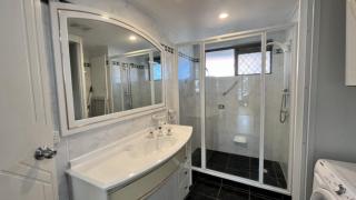 Lowanna Unit 8 - Golden Beach - 2