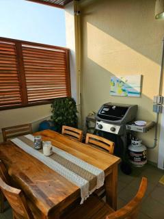 Modern town house with pool and 3 Bdrms - 1