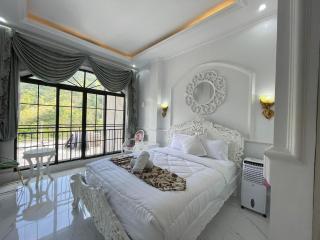 Casa Rani Hotel & Restaurant - Kubupenlokan - 9