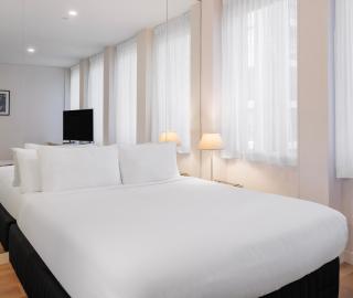 Oaks Melbourne on Collins Suites - 0