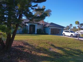 Port Charlotte Palms-Pet friendly, Heated Private Pool and Mini Orchard - Port Charlotte - 7