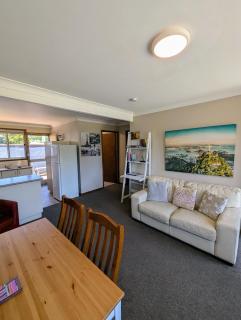 2 Bedroom Self Contained Unit - Gloucester - 9