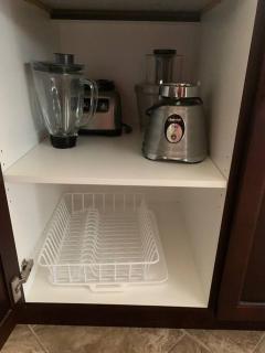 Huge Family home sleeps 10 with 3 parking spots - Kitchener - 4