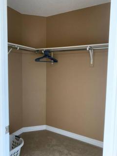 Huge Family home sleeps 10 with 3 parking spots - Kitchener - 2