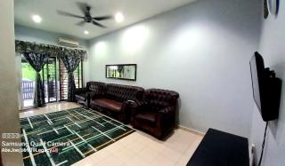 Homestay Kuala Berang Solehah Full Aircond Wifi & Netflix - 2