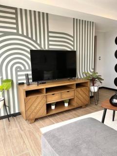 Perfect Apartment for families in zone 10 - - 7