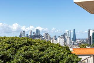 Bright 1-Bed with Balcony & Swimming Pool - Sídney - 0