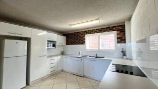 Tingira Sea Unit 3 - Caloundra - 1