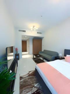 Dream F1 Airport Studio Pool & Gym - Abu Dhabi - 4