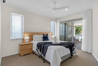 Celeste at Island Views - Resort Living by the Sea - Palm Cove - 0