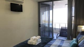 Amazing Views, Walk Everywhere! - Caloundra - 2