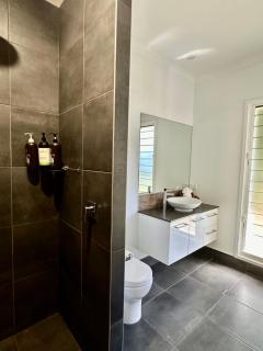 Tropical Pool Villa luxury home with private pool - Edge Hill - 1