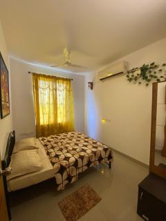 2BHK Lake View Apartment - Siruseri - 3