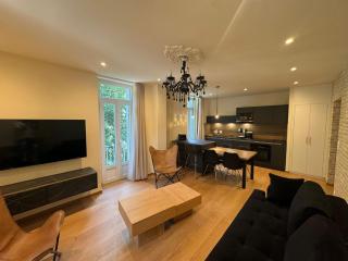 Appartements confortables avec vue montagne - Résidence Villa Belle Fleur - Château-Ville-Vieille - 0