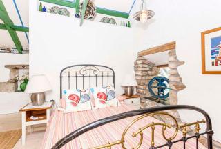 Castaways, Cottage With Sea Views, Lush Gardens & Patio By the Beach - Sennen - 4