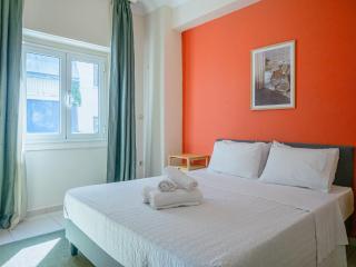 Casa Vibrant - Colorful 2Br Apt with Balcony in Koukaki - Atene - 8
