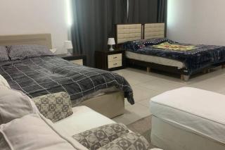 2 bedroom with 4 king Size Beds - 9